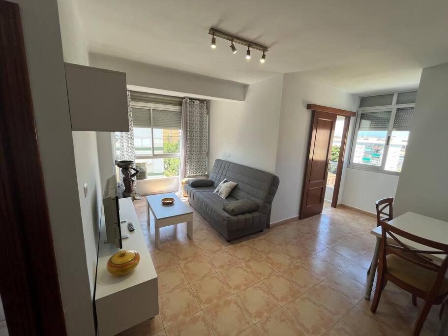 Apartamento Ginebra Torre Del Mar Exteriör bild