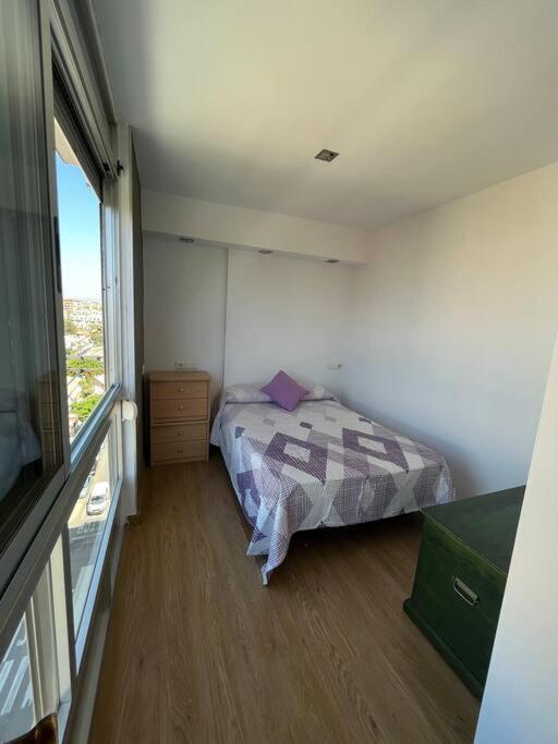 Apartamento Ginebra Torre Del Mar Exteriör bild