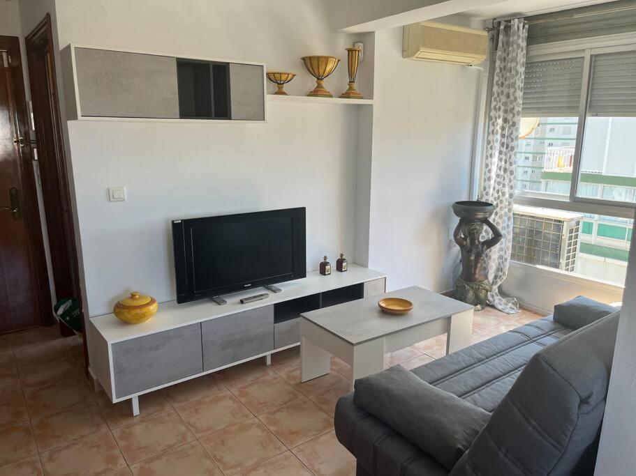 Apartamento Ginebra Torre Del Mar Exteriör bild