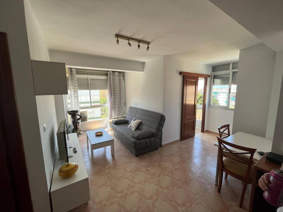 Apartamento Ginebra Torre Del Mar Exteriör bild
